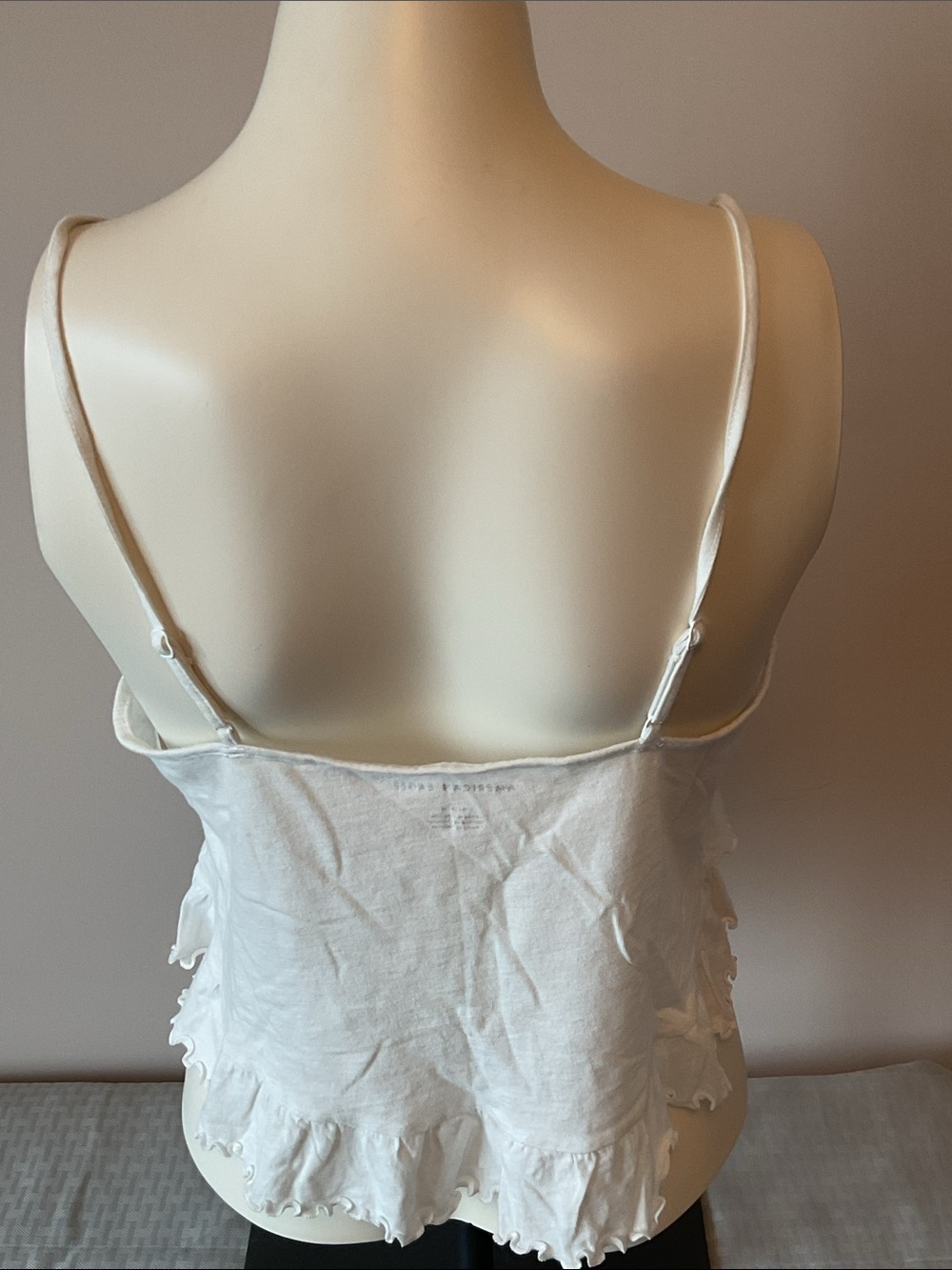 American Eagle Ruffle Cami - Picture 4 of 7